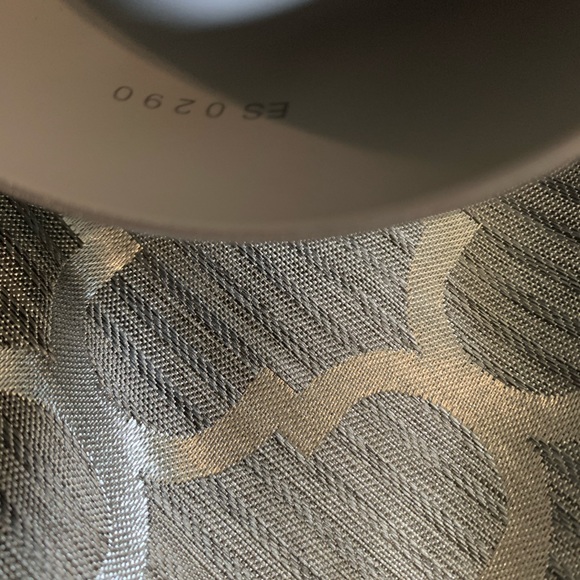 BRAND NEW GIVENCHY SLIDES (Never Worn) Size 7 - Picture 3 of 7